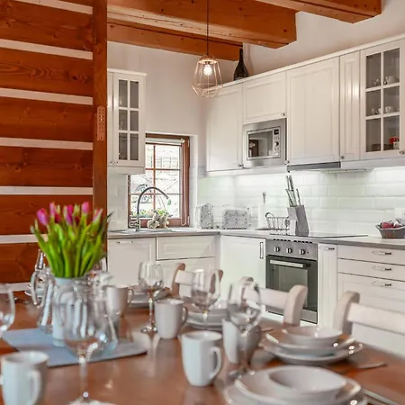 Bret V Krkonosich- Prostorna Se 3 Apartmany, Se Saunou Nebo Virivkou Dağ evi *