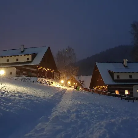 Chalet Bret V Krkonosich- Prostorna Se 3 Apartmany, Se Saunou Nebo Virivkou Žacléř