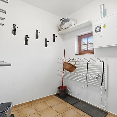 Chalet Bret V Krkonosich- Prostorna Se 3 Apartmany, Se Saunou Nebo Virivkou Žacléř