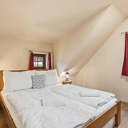 Bret V Krkonosich- Prostorna Se 3 Apartmany, Se Saunou Nebo Virivkou * Žacléř