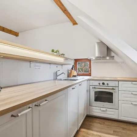 Bret V Krkonosich- Prostorna Se 3 Apartmany, Se Saunou Nebo Virivkou *