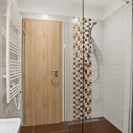 Alpehytte Bret V Krkonosich- Prostorna Se 3 Apartmany, Se Saunou Nebo Virivkou