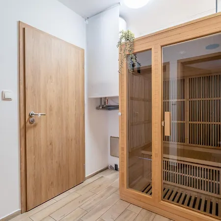 Bret V Krkonosich- Prostorna Se 3 Apartmany, Se Saunou Nebo Virivkou Alpehytte